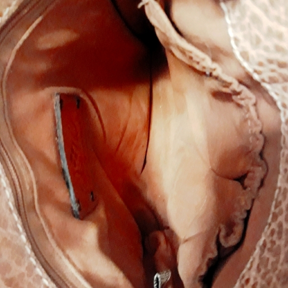 Patricia Nash Italian Leather Crossbody - Picture 8 of 15